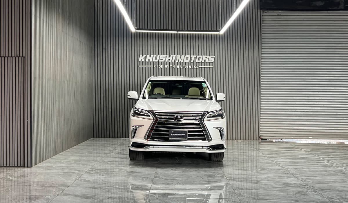 2018 Lexus LX LX570 image-2