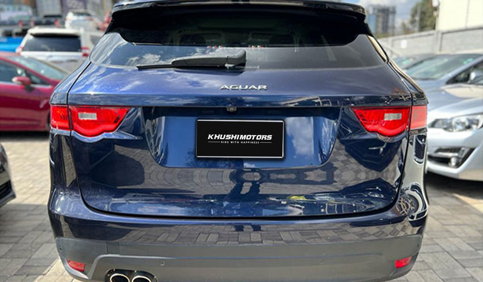 2016 Jaguar F Pace Prestige image-9