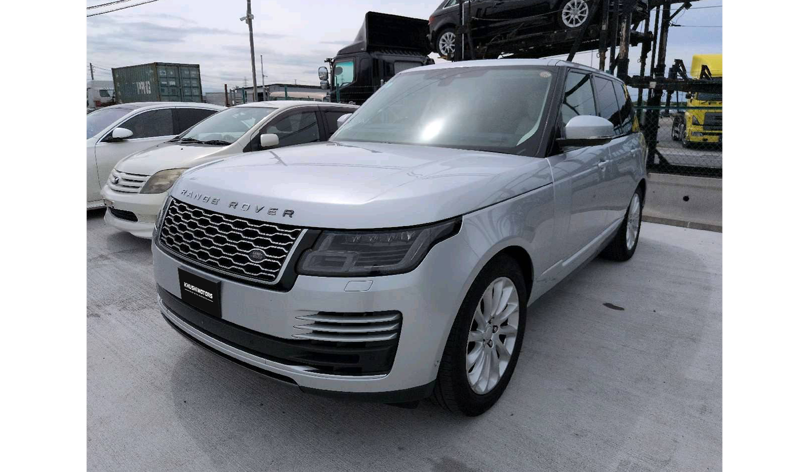 2020 Land Rover Range Rover Vogue image-2