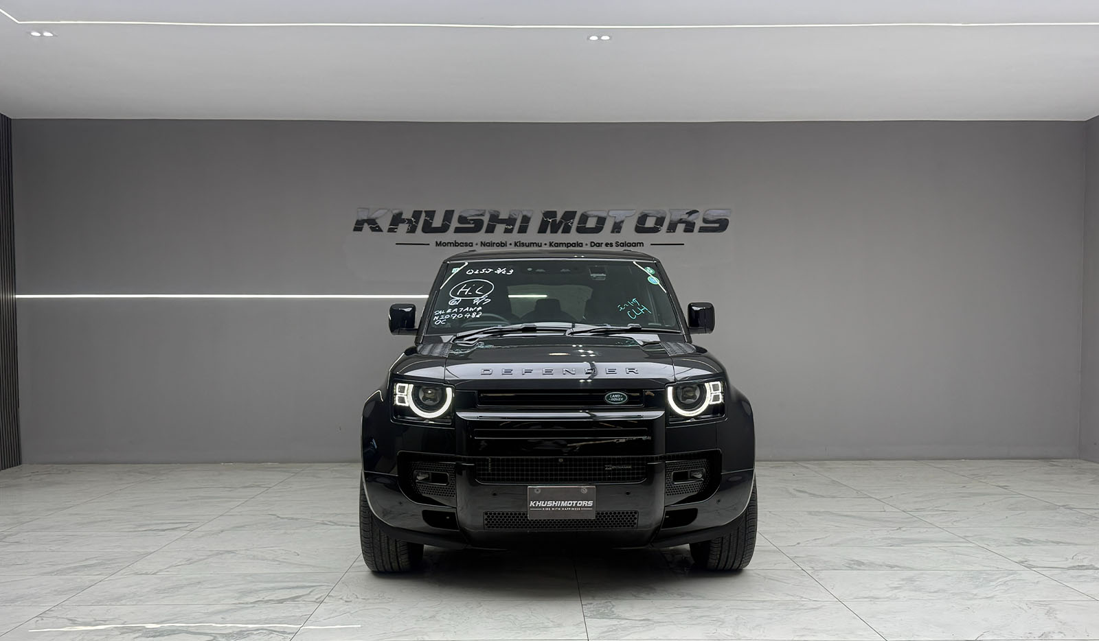 2021 Land Rover Defender 110 Double O Black Edition image-2