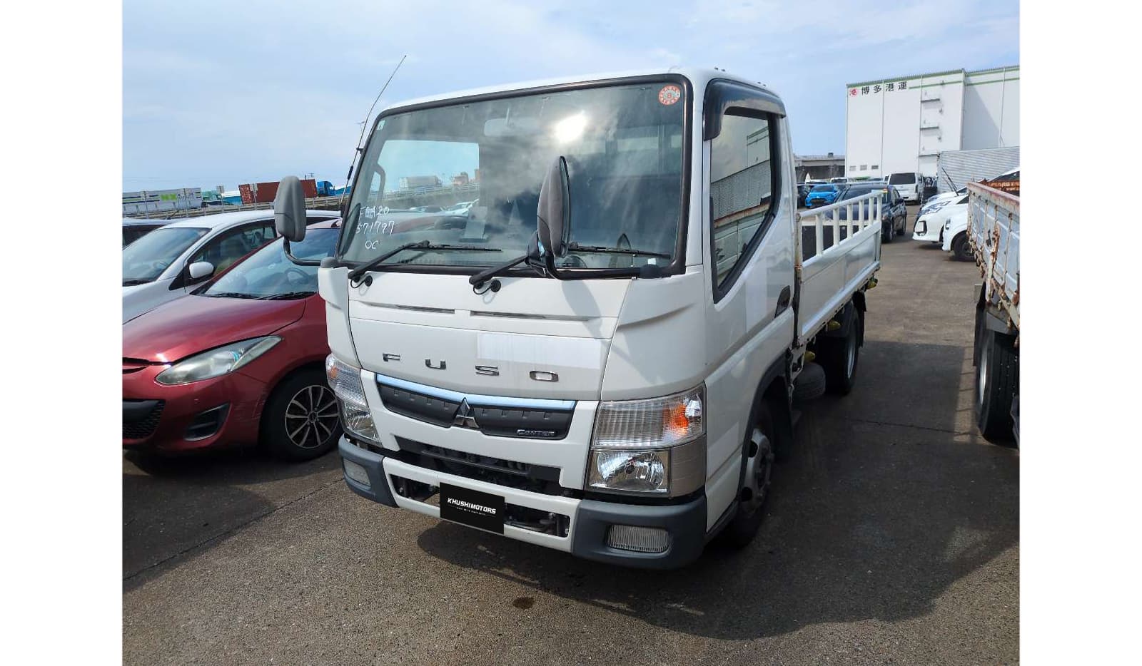 2019 Mitsubishi Canter image-2