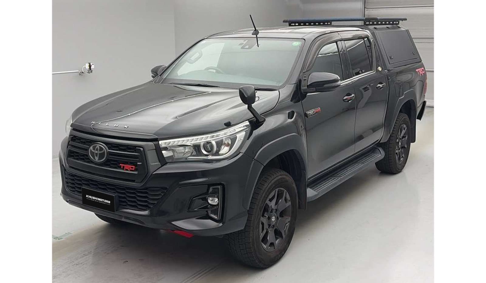 2019 Toyota Hilux Z Black Rally Edition image-2