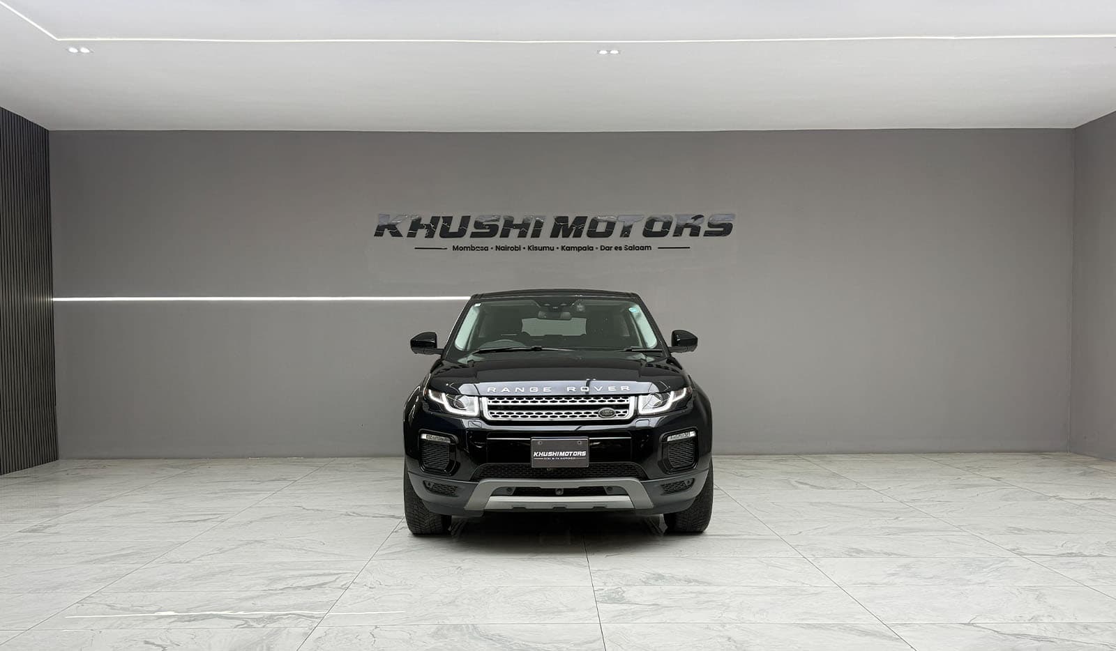 2019 Land Rover Range Rover Evoque SE image-2