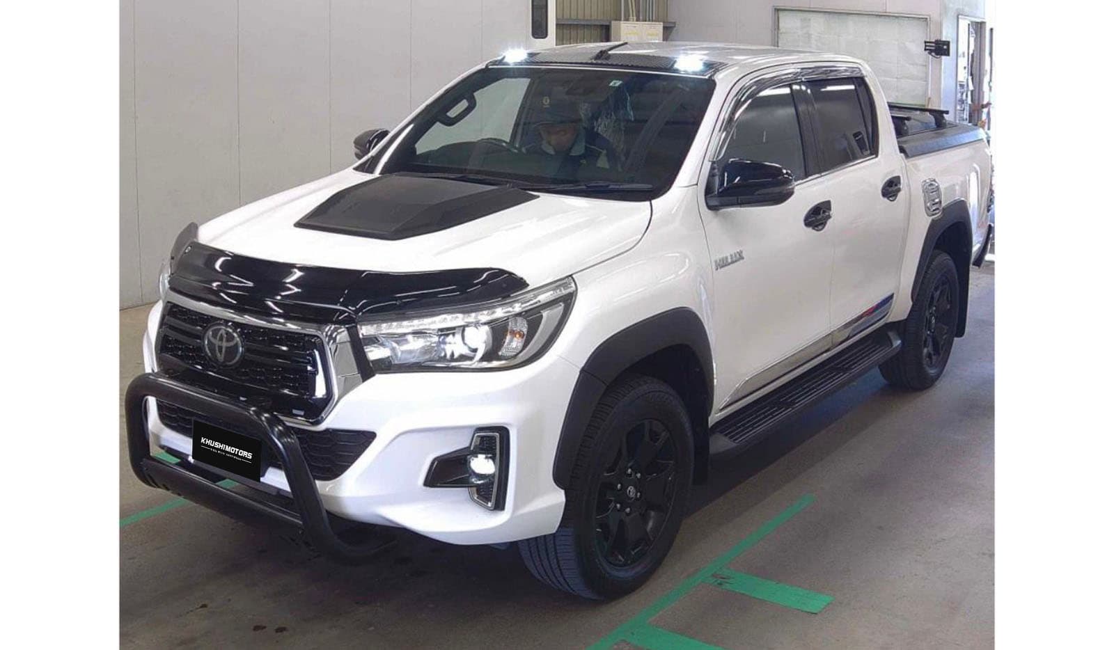 2019 Toyota Hilux Z Black Rally Edition image-2