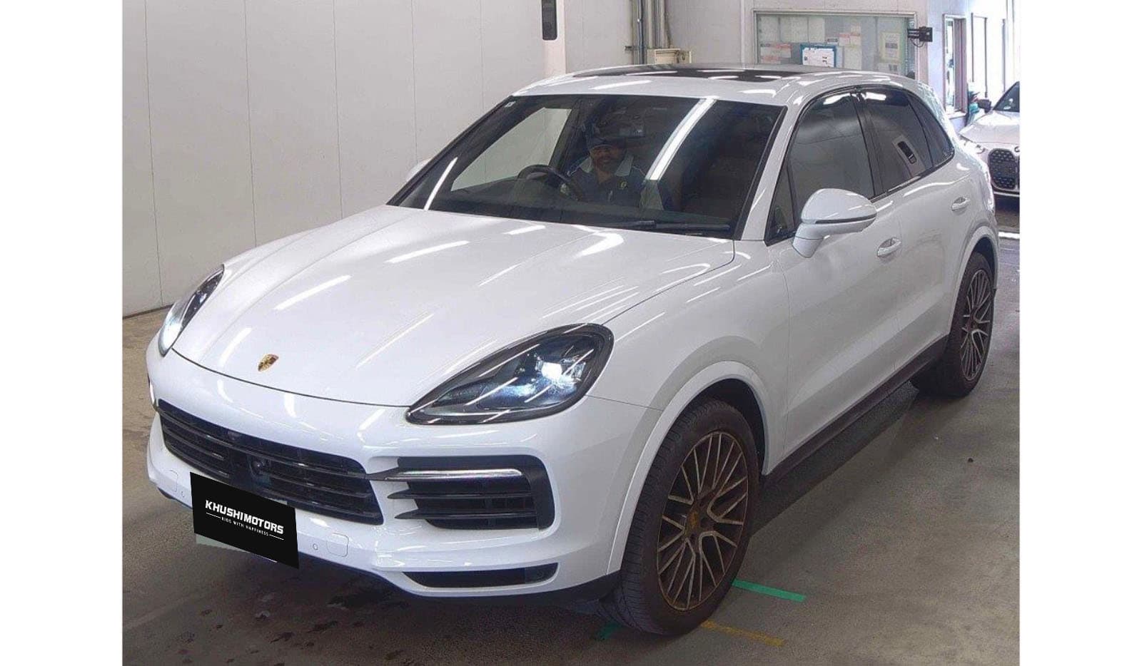 2019 Porsche Cayenne Base Grade image-2