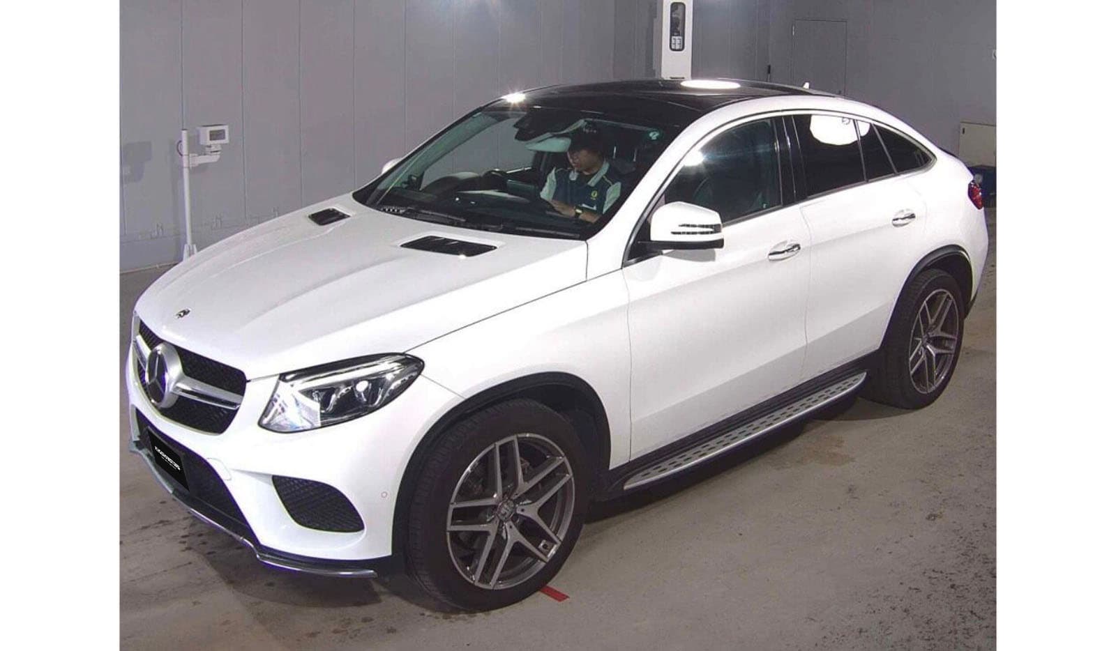 2019 Mercedes-Benz GLE-Class 4MATIC SPORTS GLE350D image-2