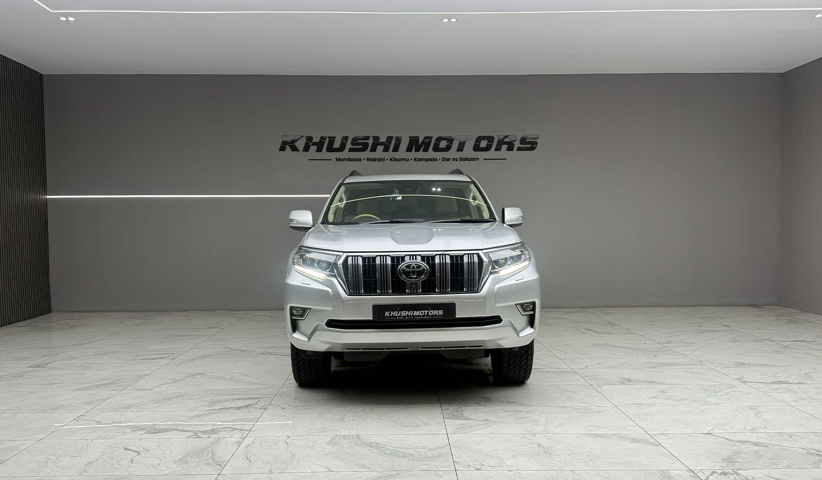 2022 Toyota Land Cruiser Prado VXL image-2