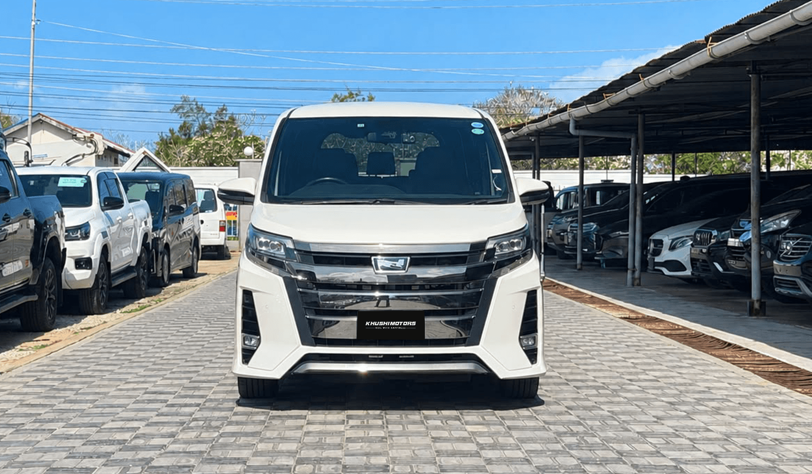 2019 Toyota Noah Si WxB 2 image-1