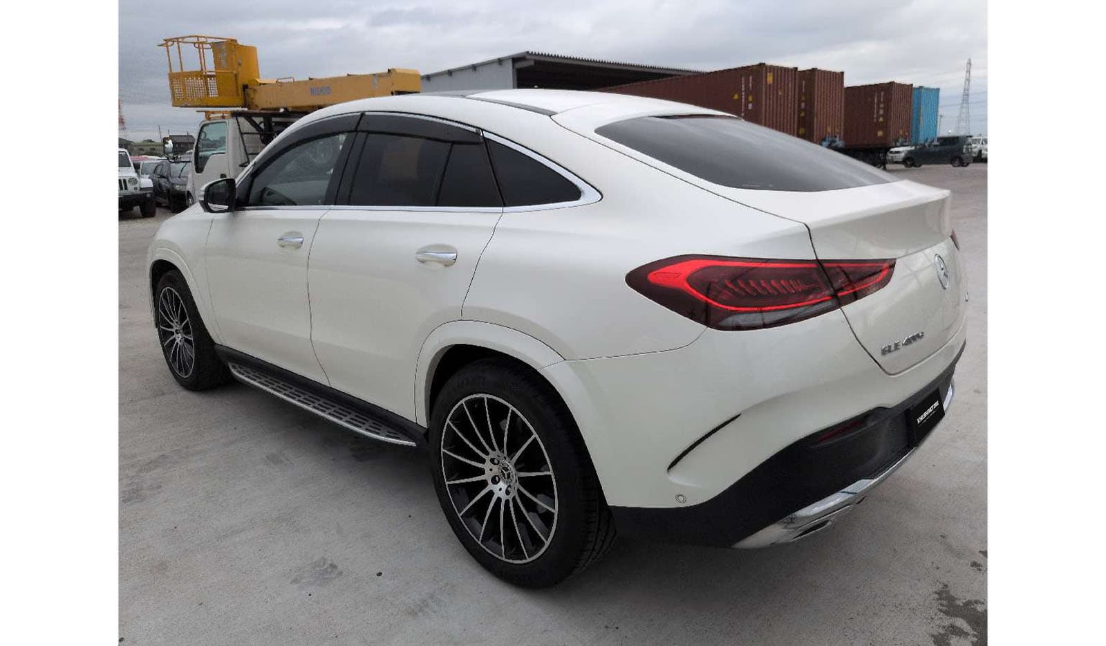 2020 Mercedes-Benz GLE-Class 4MATIC COUPE SPORTS GLE400D image-3