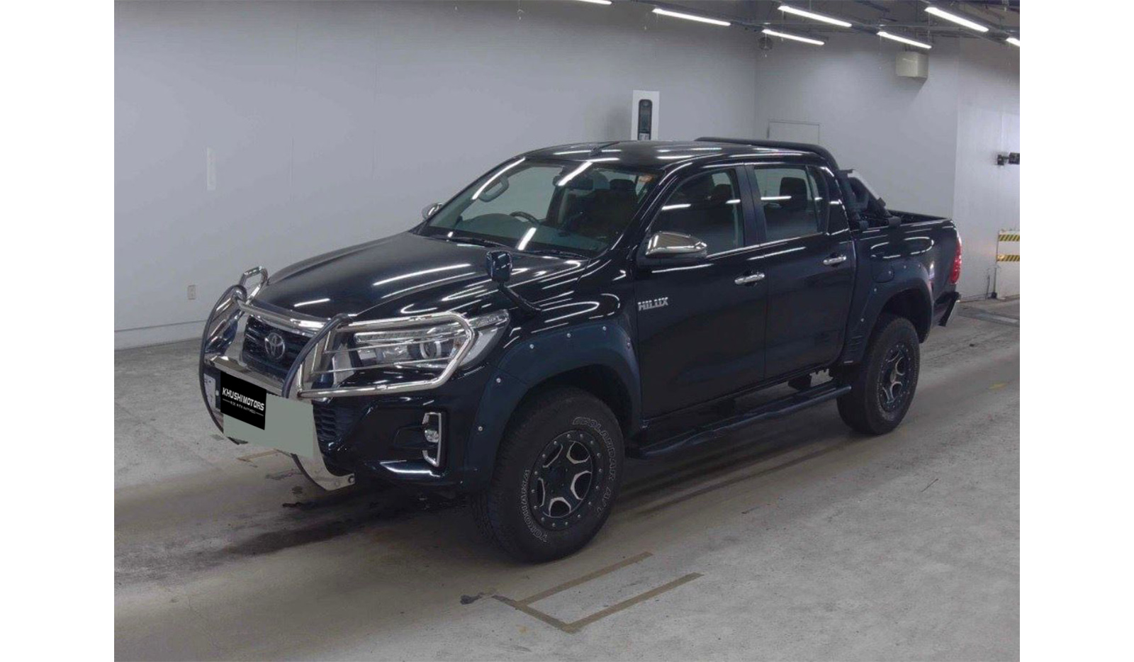 2017 Toyota Hilux image-2
