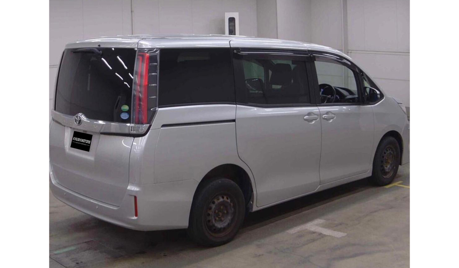 2019 Toyota Noah image-4