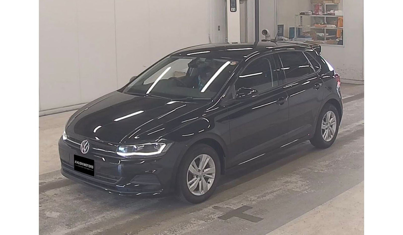 2019 Volkswagen Polo image-2