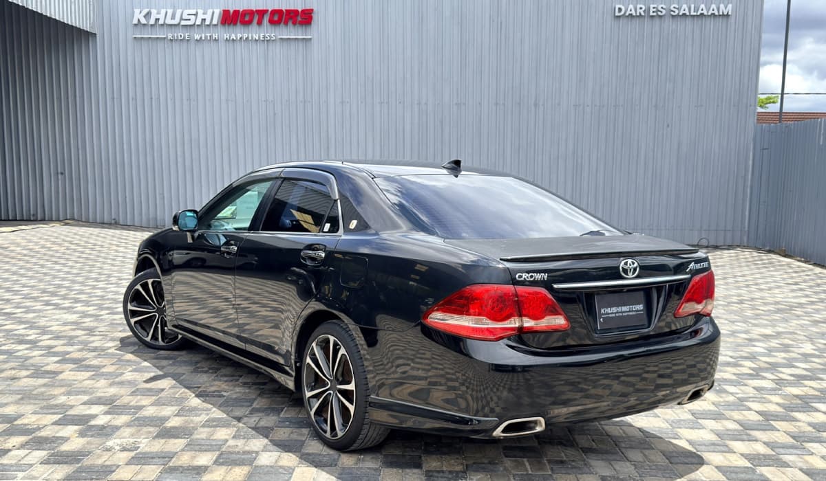 2008 Toyota Crown Athlete Navigation Package image-6