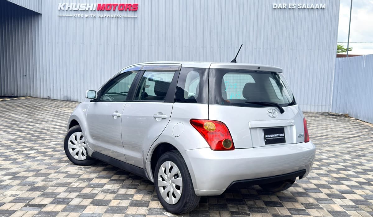 2003 Toyota IST F L Edition image-4