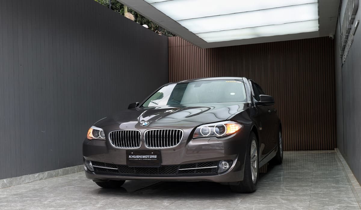 2013 Bmw 523D Blue performance image-3