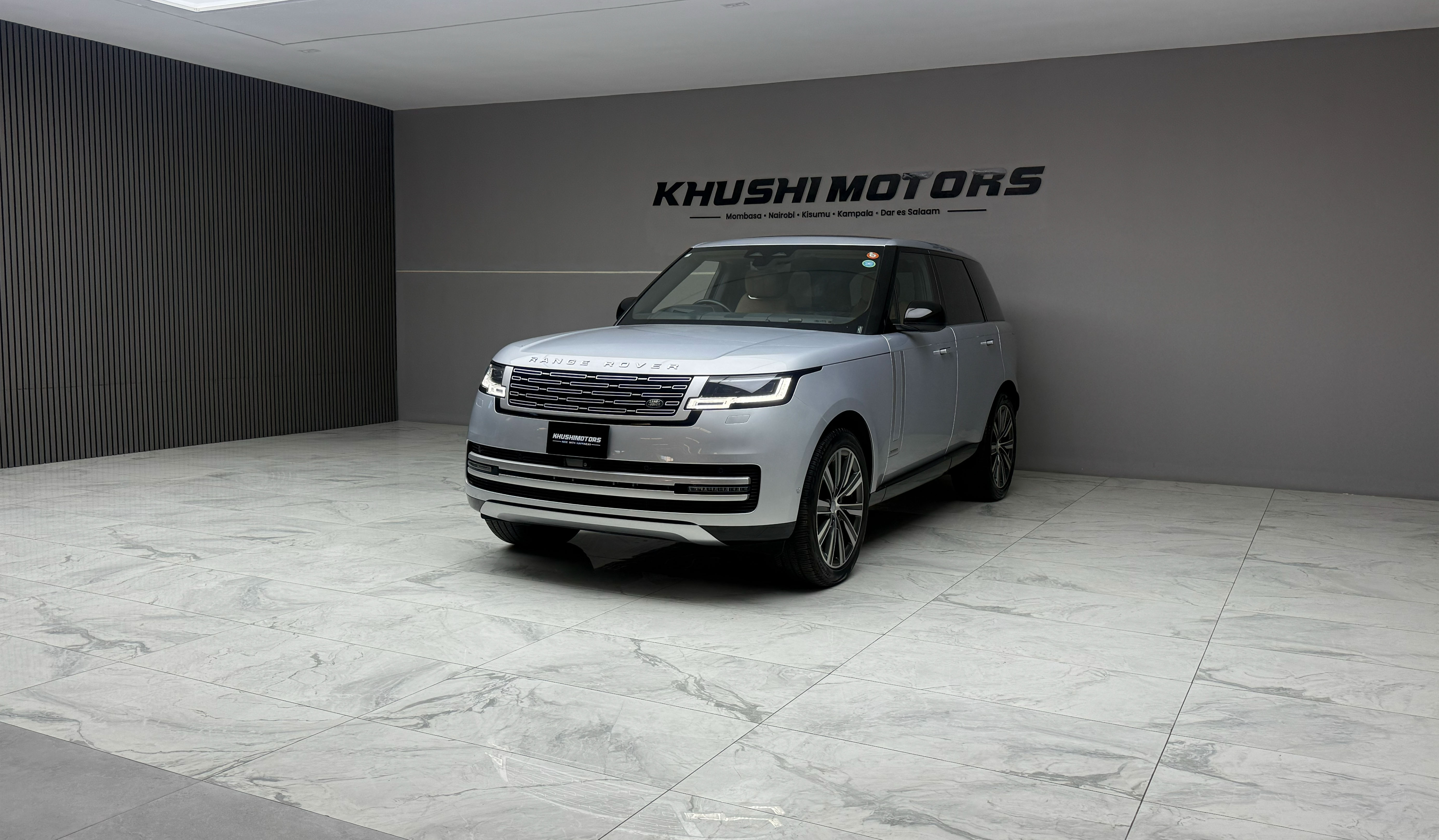 2023 Land Rover Range Rover AUTOBIOGRAPHY D300 image-3