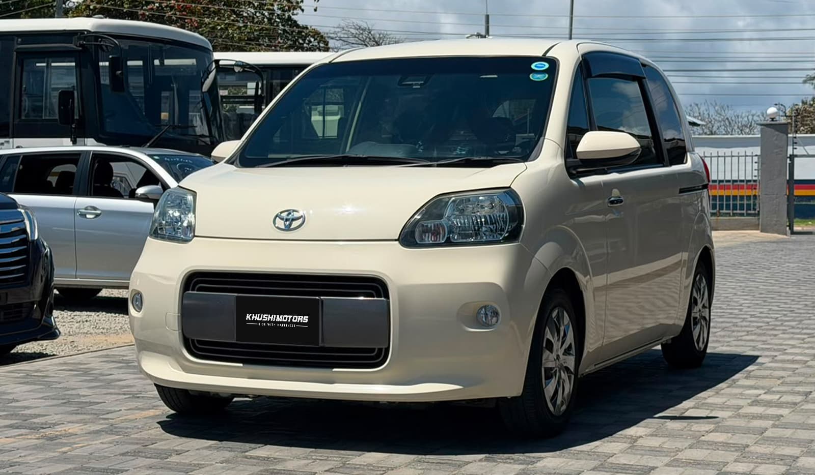 2019 Toyota Porte F-Lafine image-3