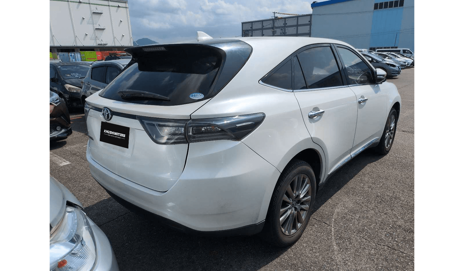 2014 Toyota Harrier Premium image-3
