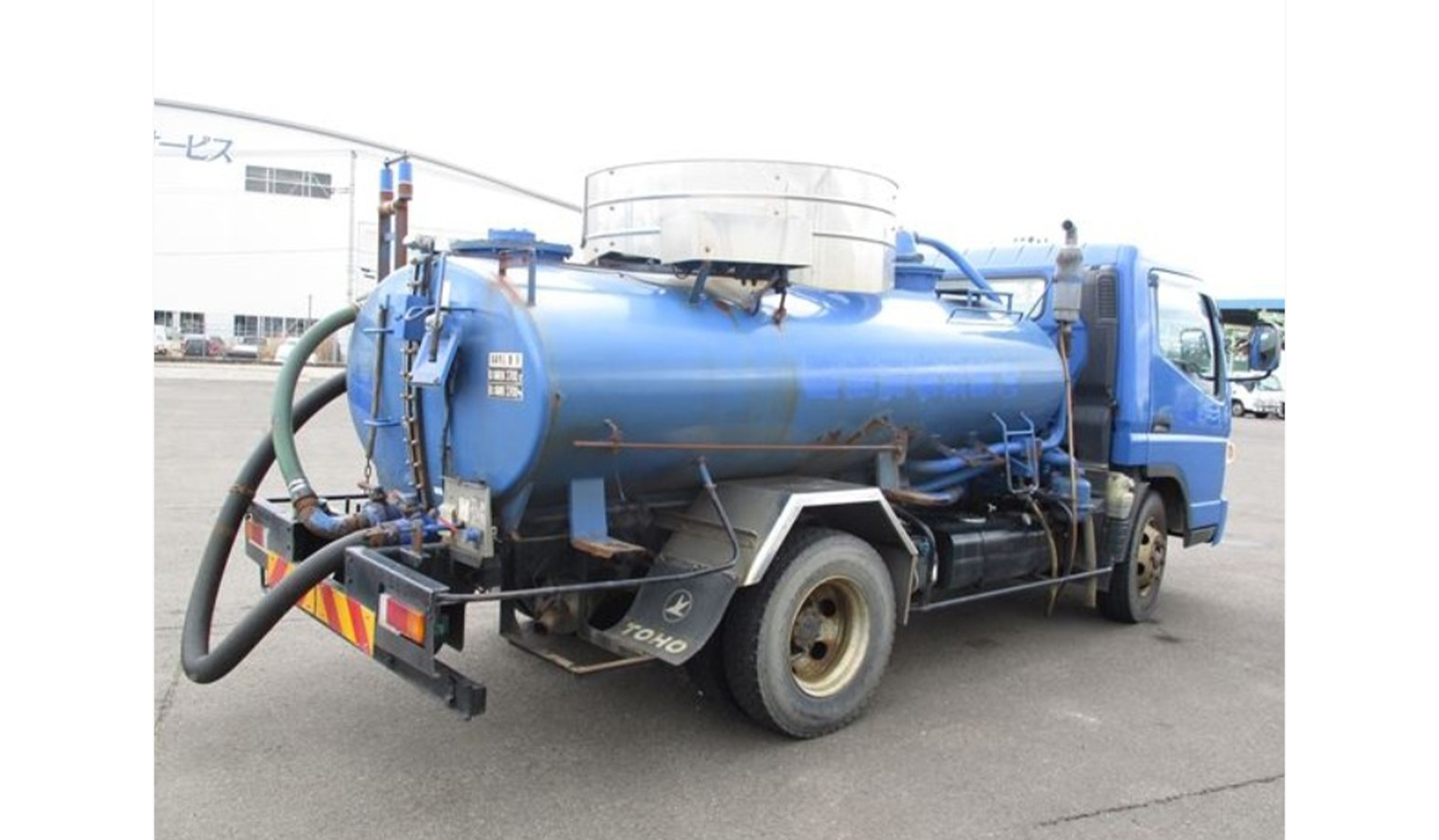 2019 Nissan Condor Vacuum Truck image-2