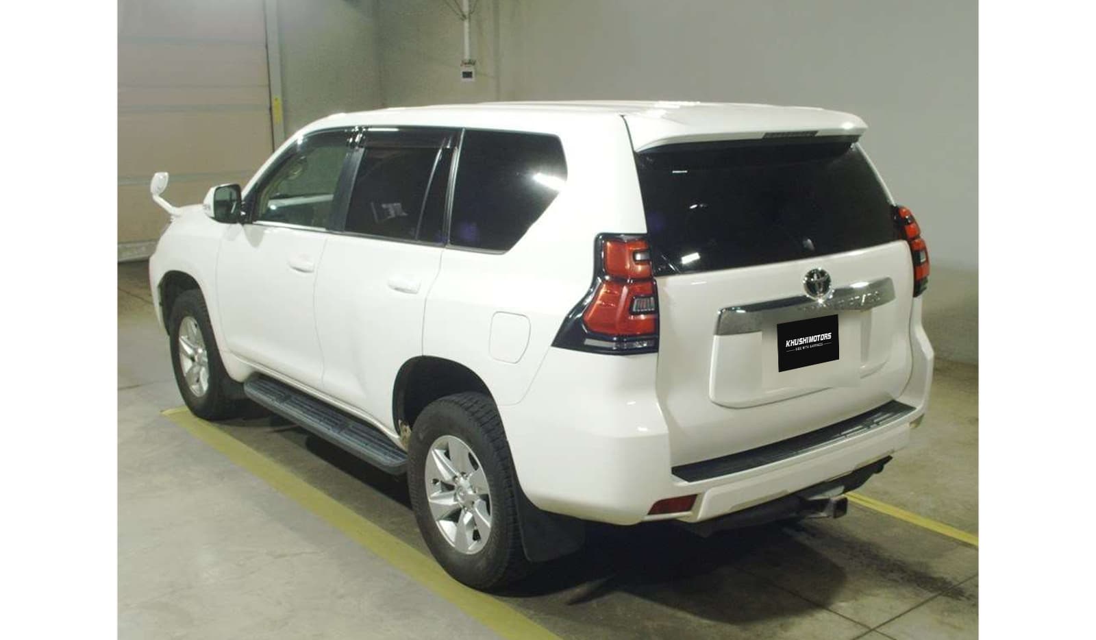 2020 Toyota Land Cruiser Prado image-3