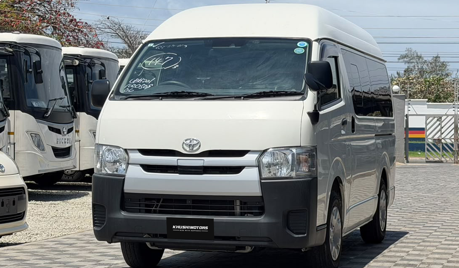 2019 Toyota Hiace DX image-3