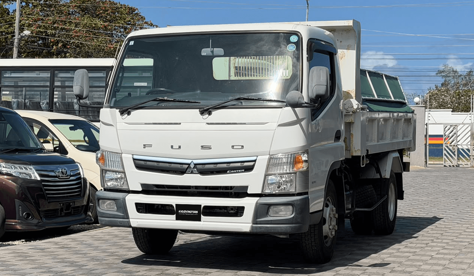 2018 Mitsubishi Canter 7.8 Ton image-3