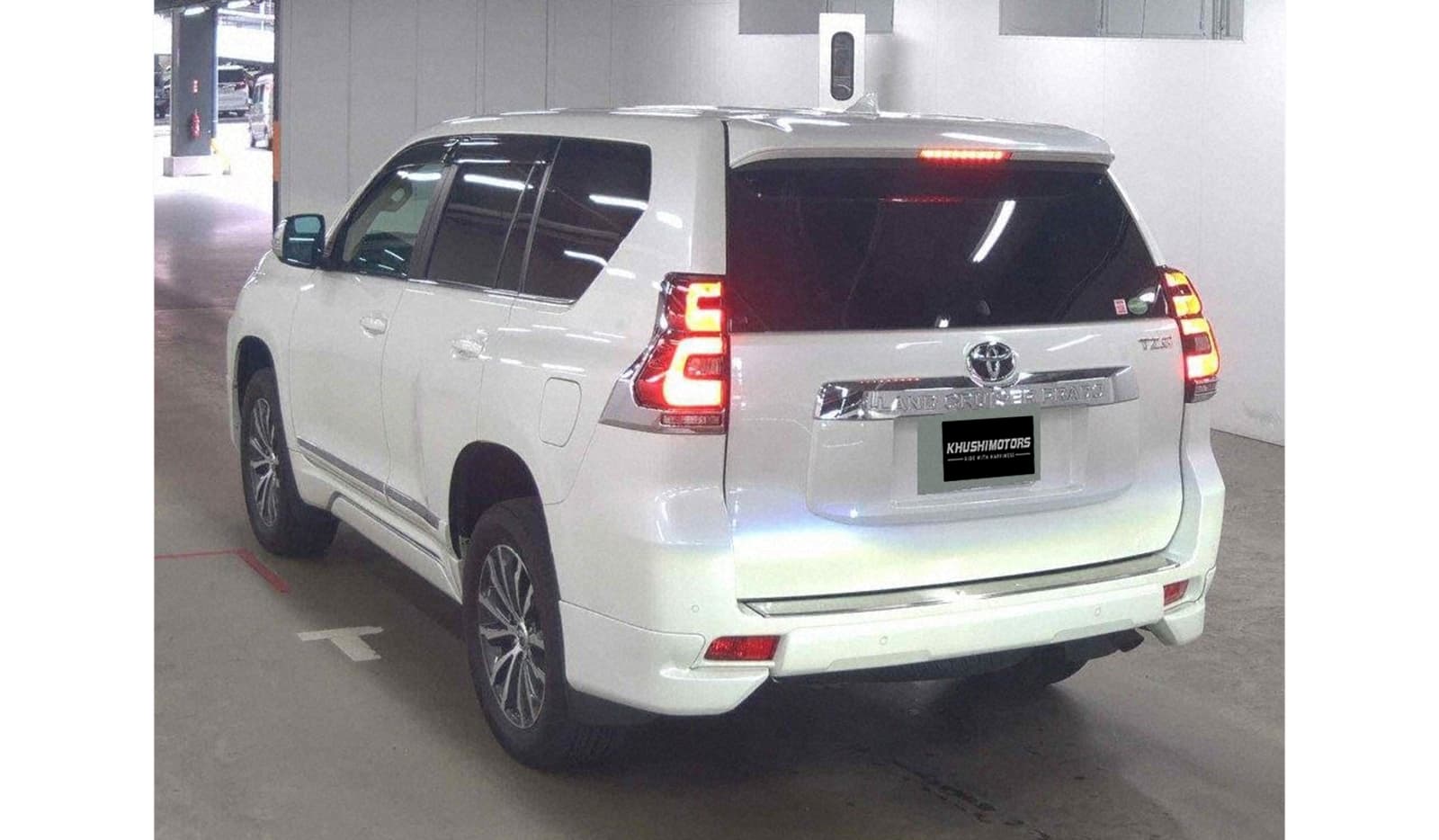 2018 Toyota Land Cruiser Prado image-3