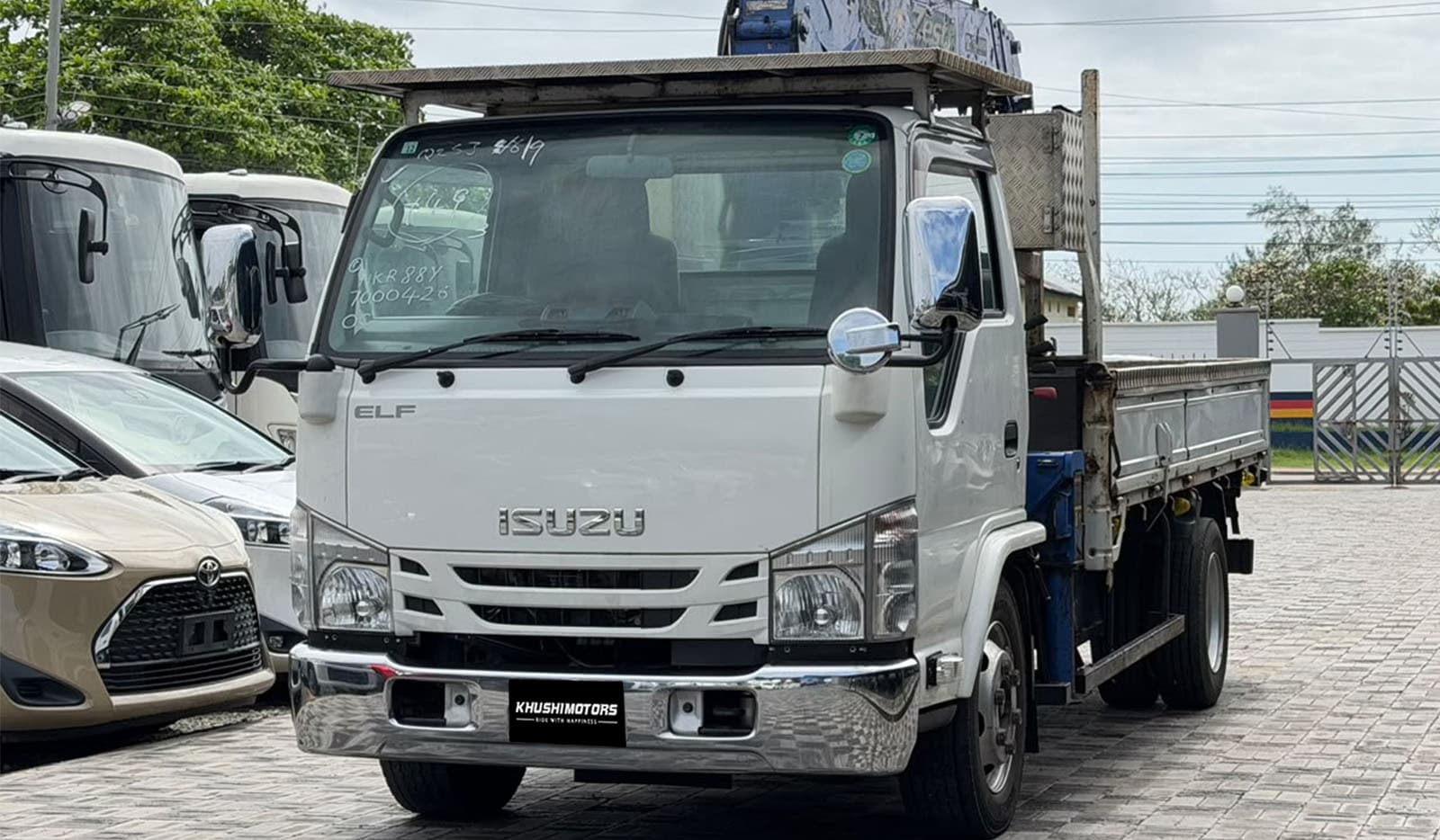 2019 Isuzu Elf Truck CRANE HIRABODY image-3