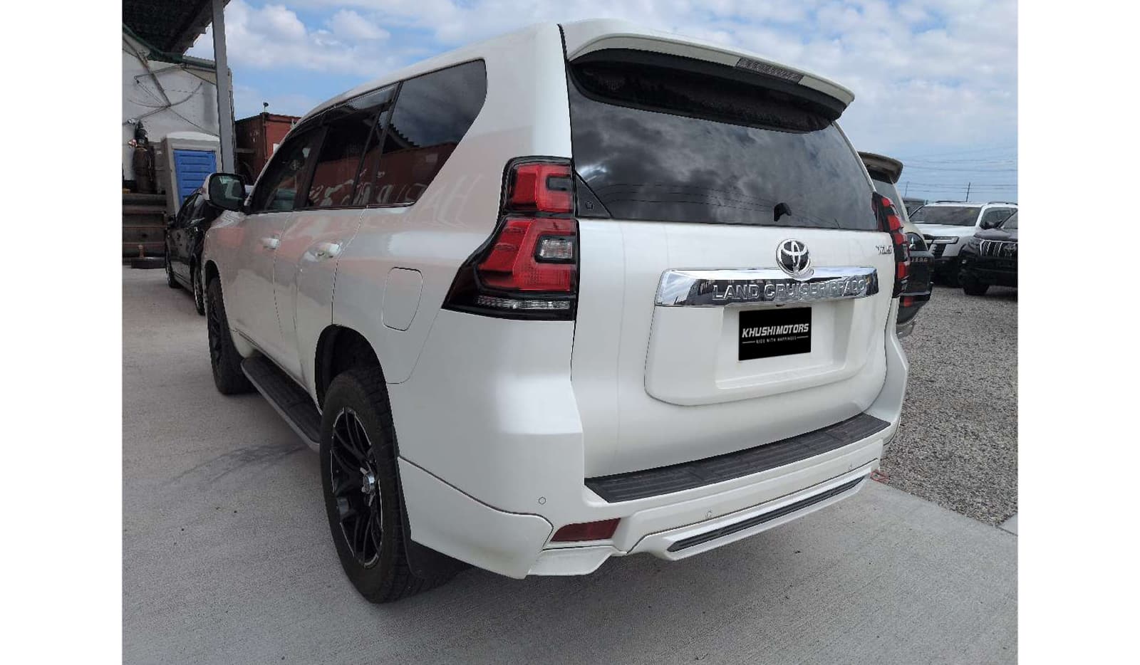 2014 Toyota Land Cruiser image-3