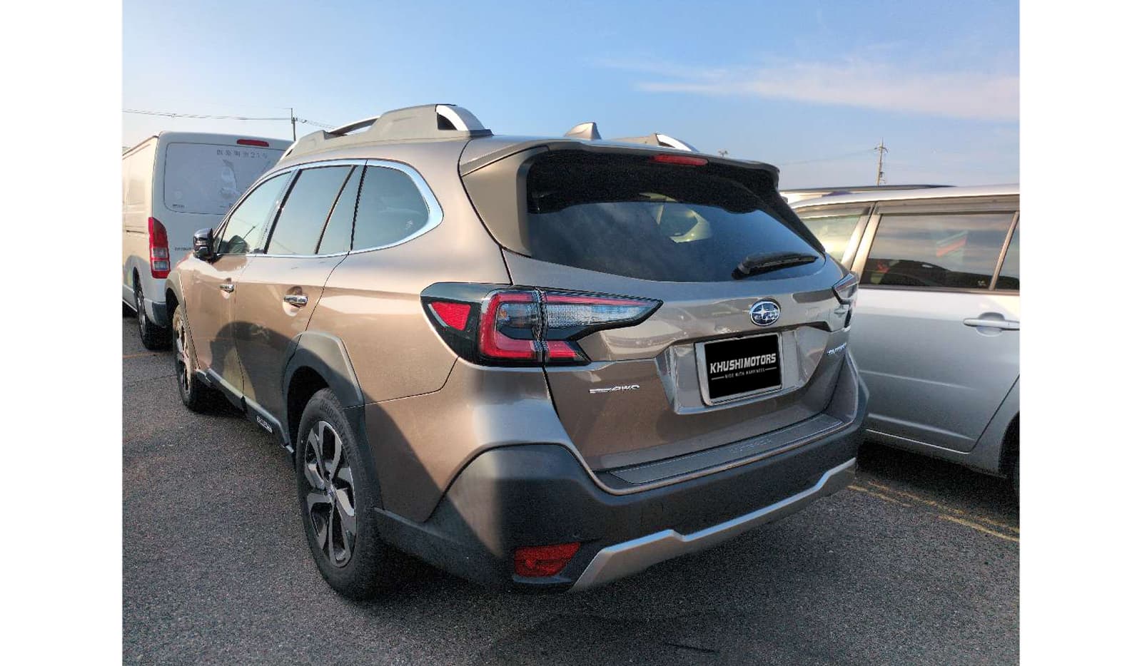 2022 Subaru Legacy Outback image-3
