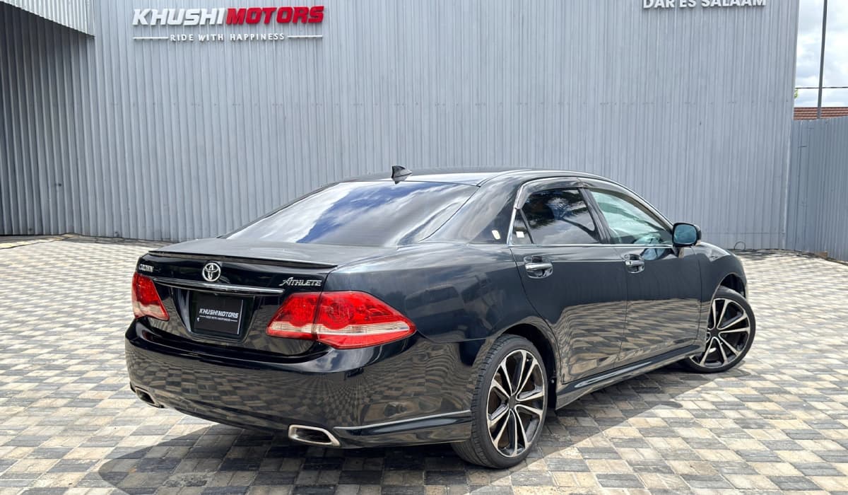 2008 Toyota Crown Athlete Navigation Package image-4