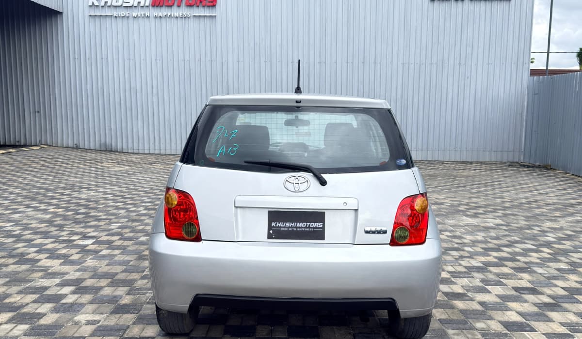 2003 Toyota IST F L Edition image-5
