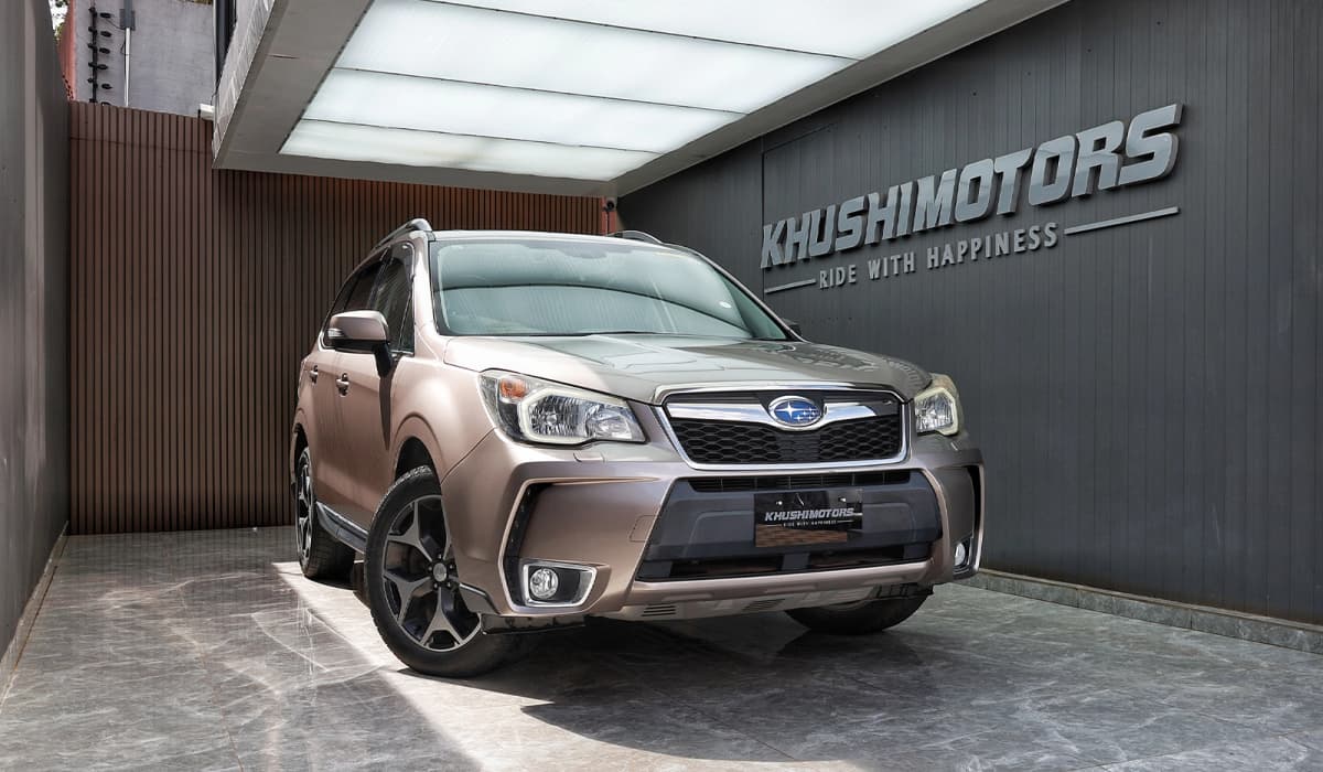 2013 Subaru Forester 2.0XT Eyesight image-1