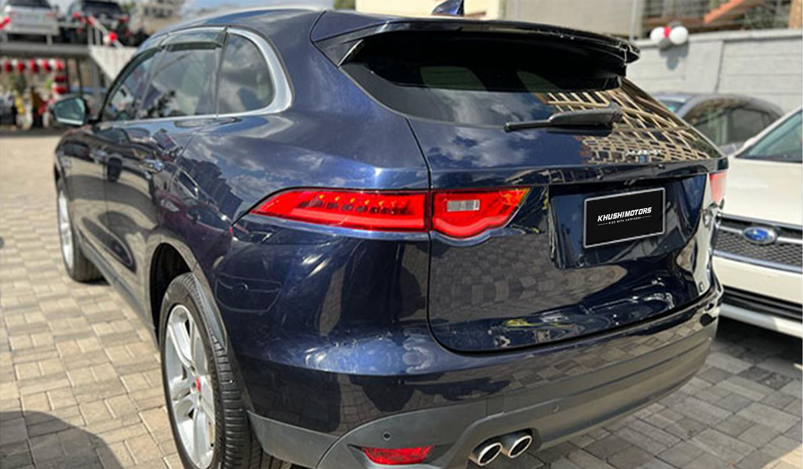 2016 Jaguar F Pace Prestige image-10