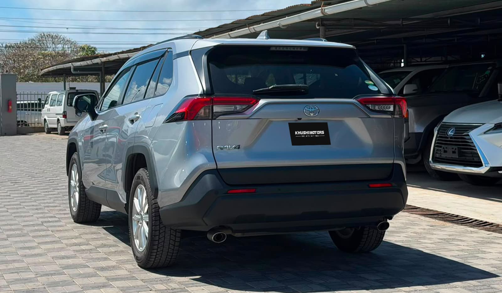 2021 Toyota RAV-4 X image-4