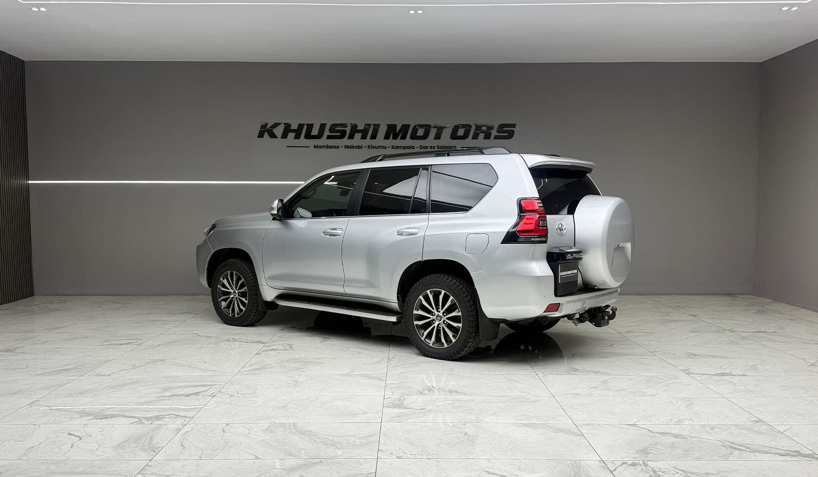 2022 Toyota Land Cruiser Prado VXL image-4