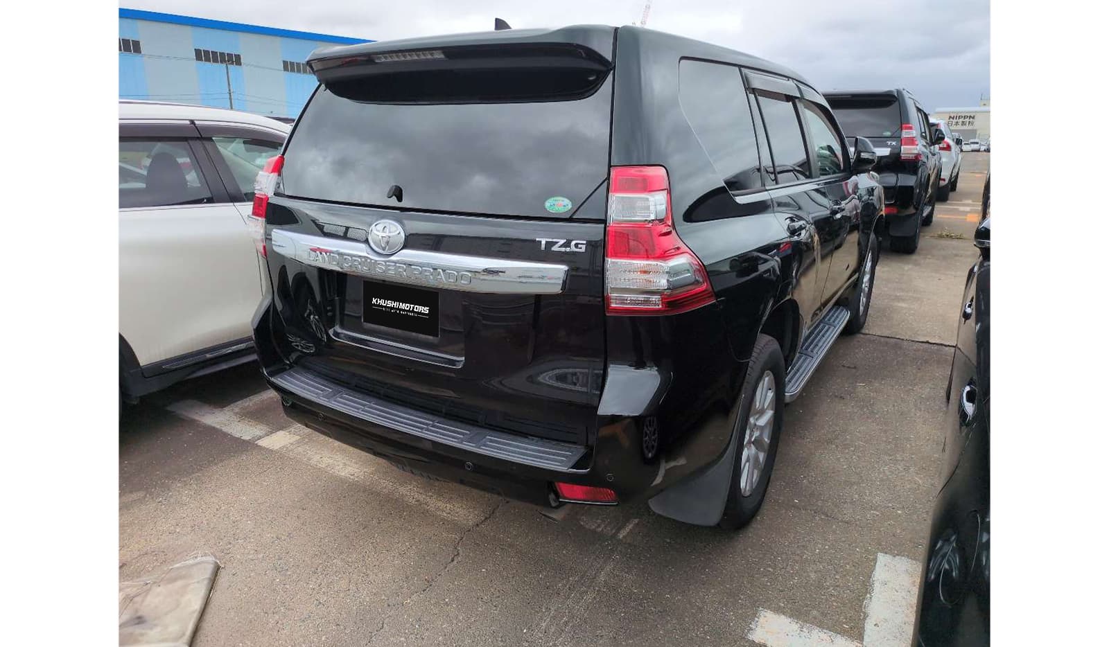 2017 Toyota Land Cruiser Prado image-4
