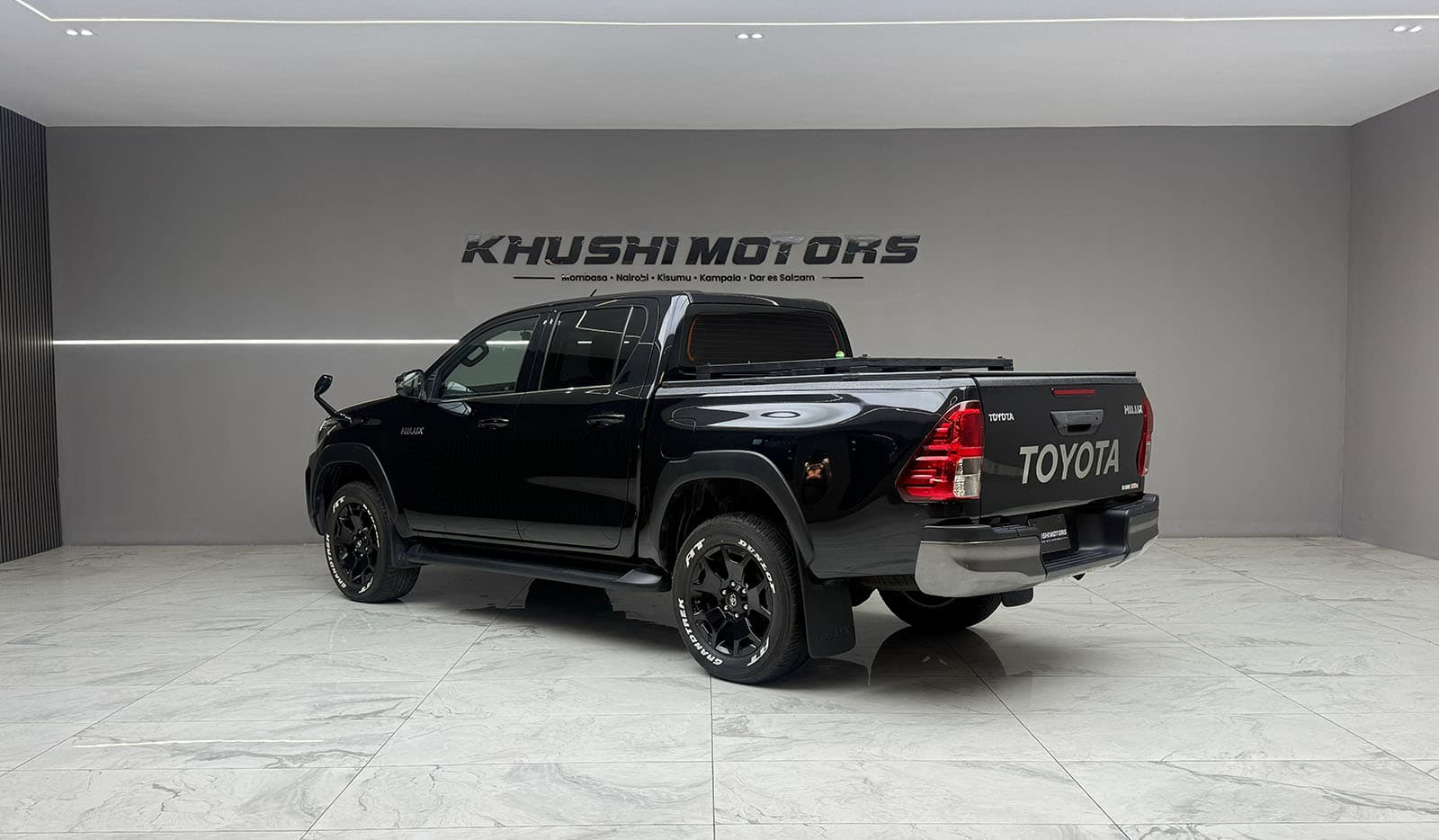 2020 Toyota Hilux Z Black Rally Edition image-4