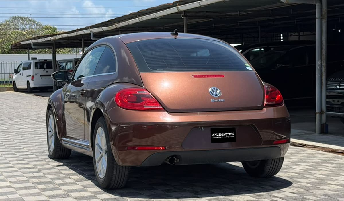 2018 Volkswagen Beetle Design image-4