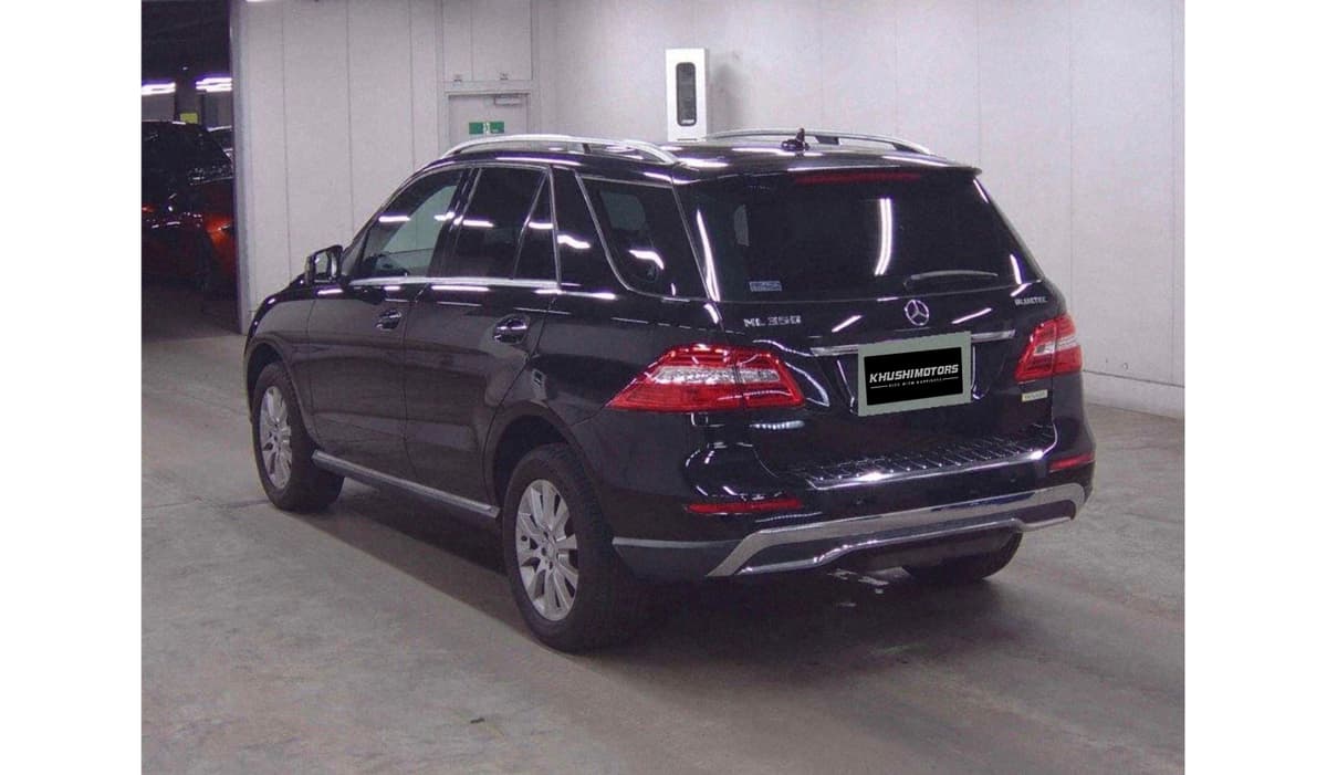 2013 Mercedes-Benz ML-Class image-4