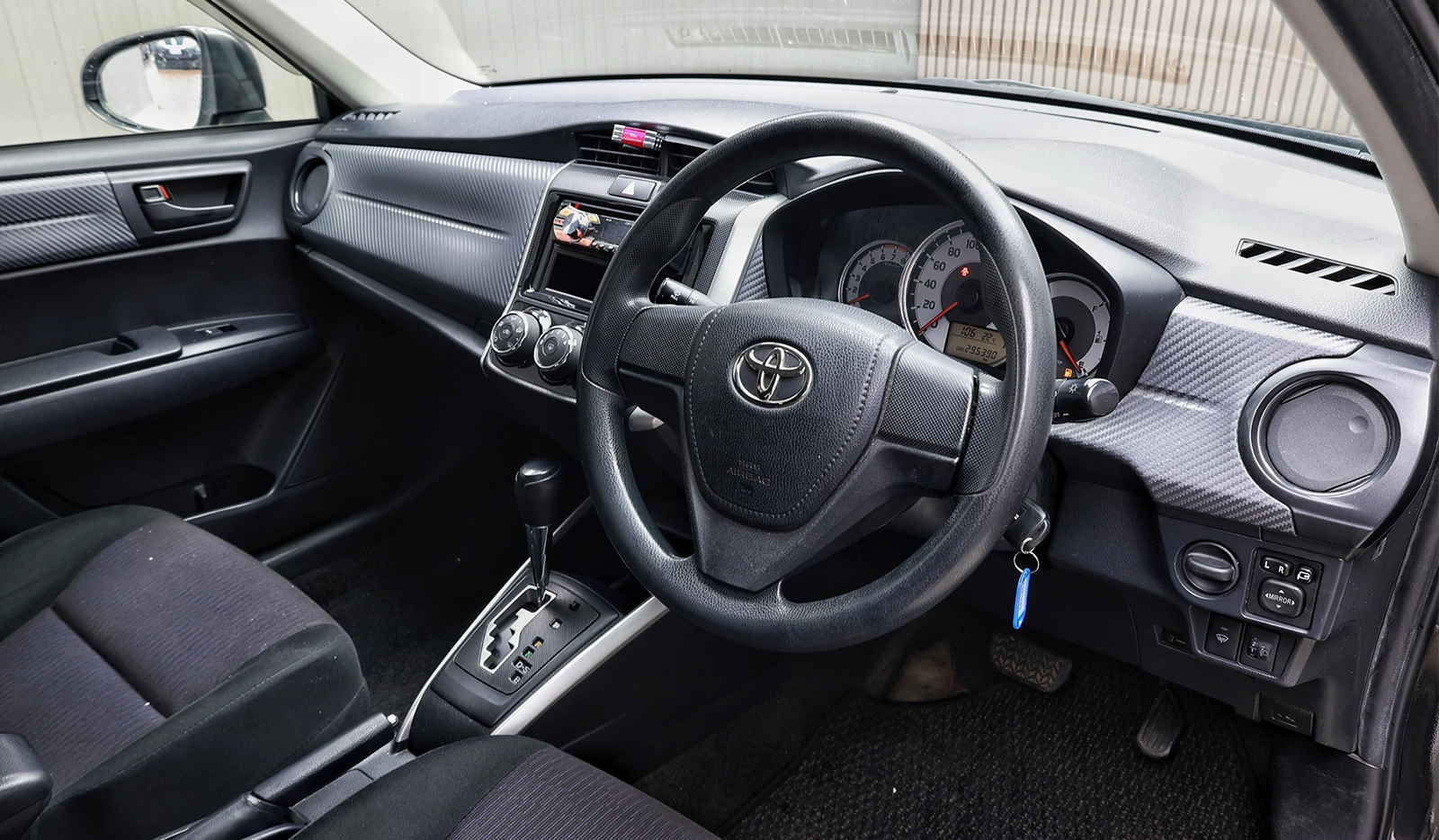 2013 Toyota Corolla Fielder 1.5X image-8