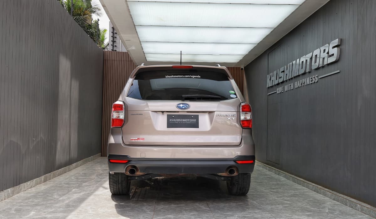 2013 Subaru Forester 2.0XT Eyesight image-5