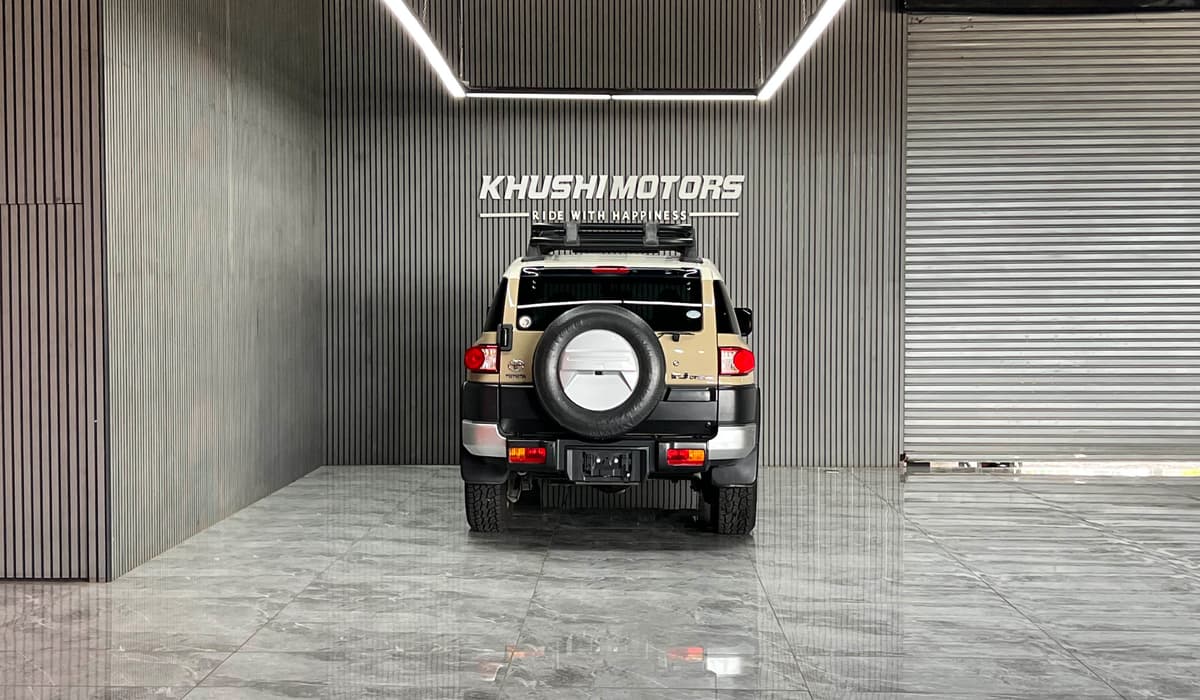 2018 Toyota Fj Cruiser off-road package image-5