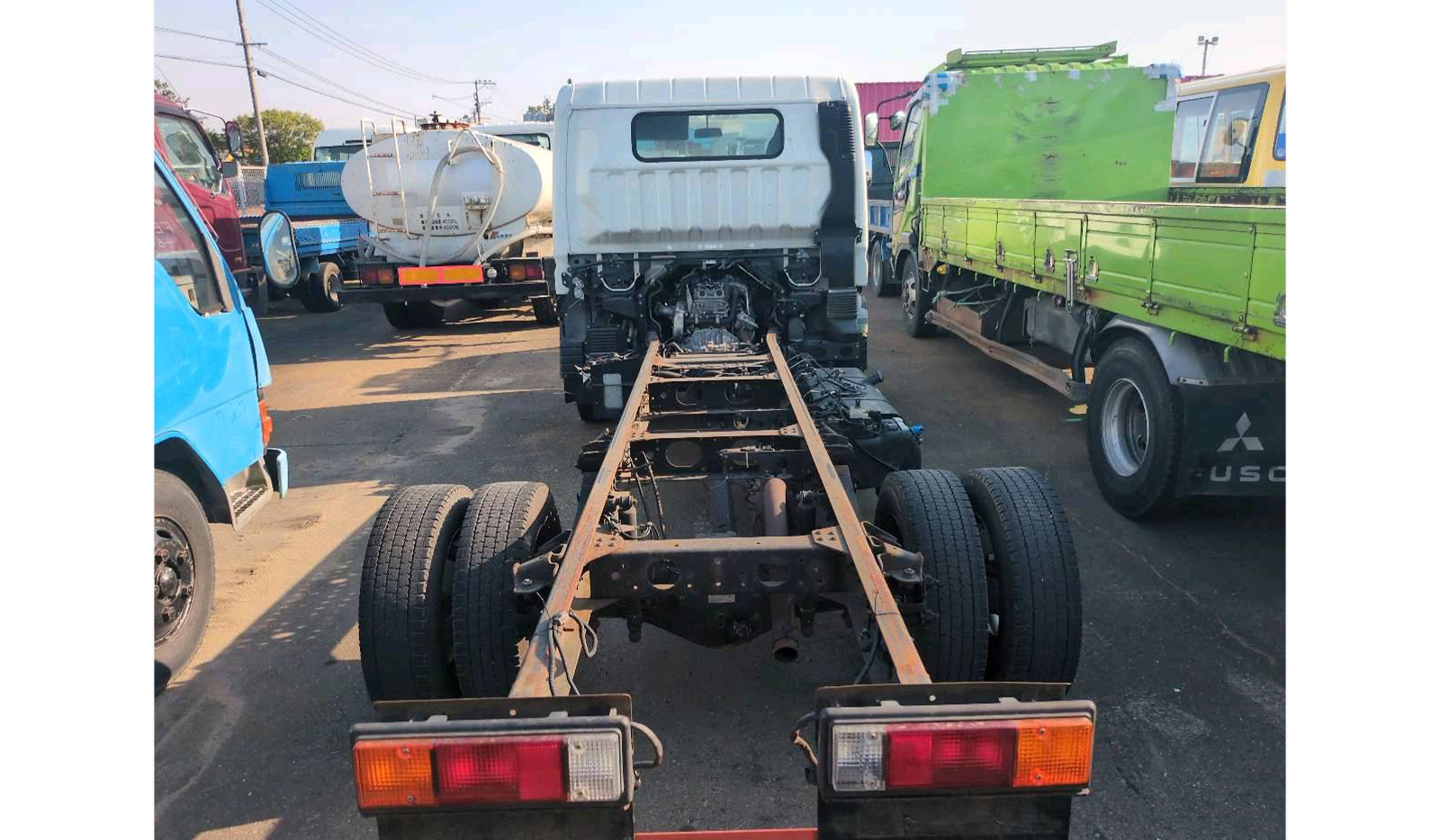 2019 Mitsubishi Fuso Canter BODY LESS image-4