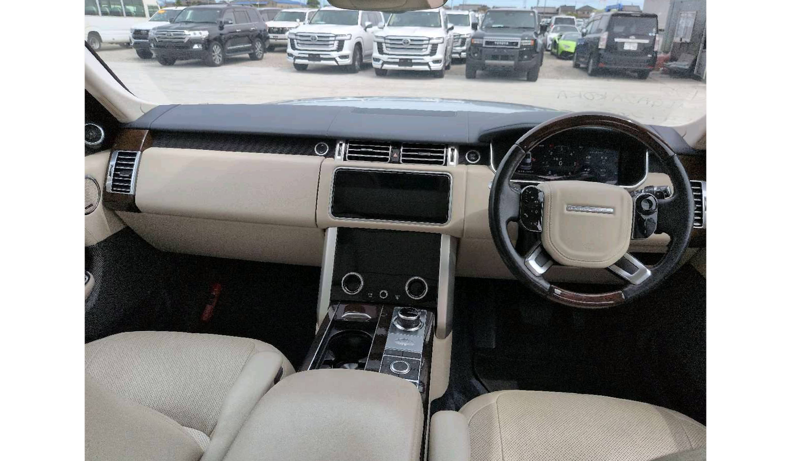 2020 Land Rover Range Rover Vogue image-5