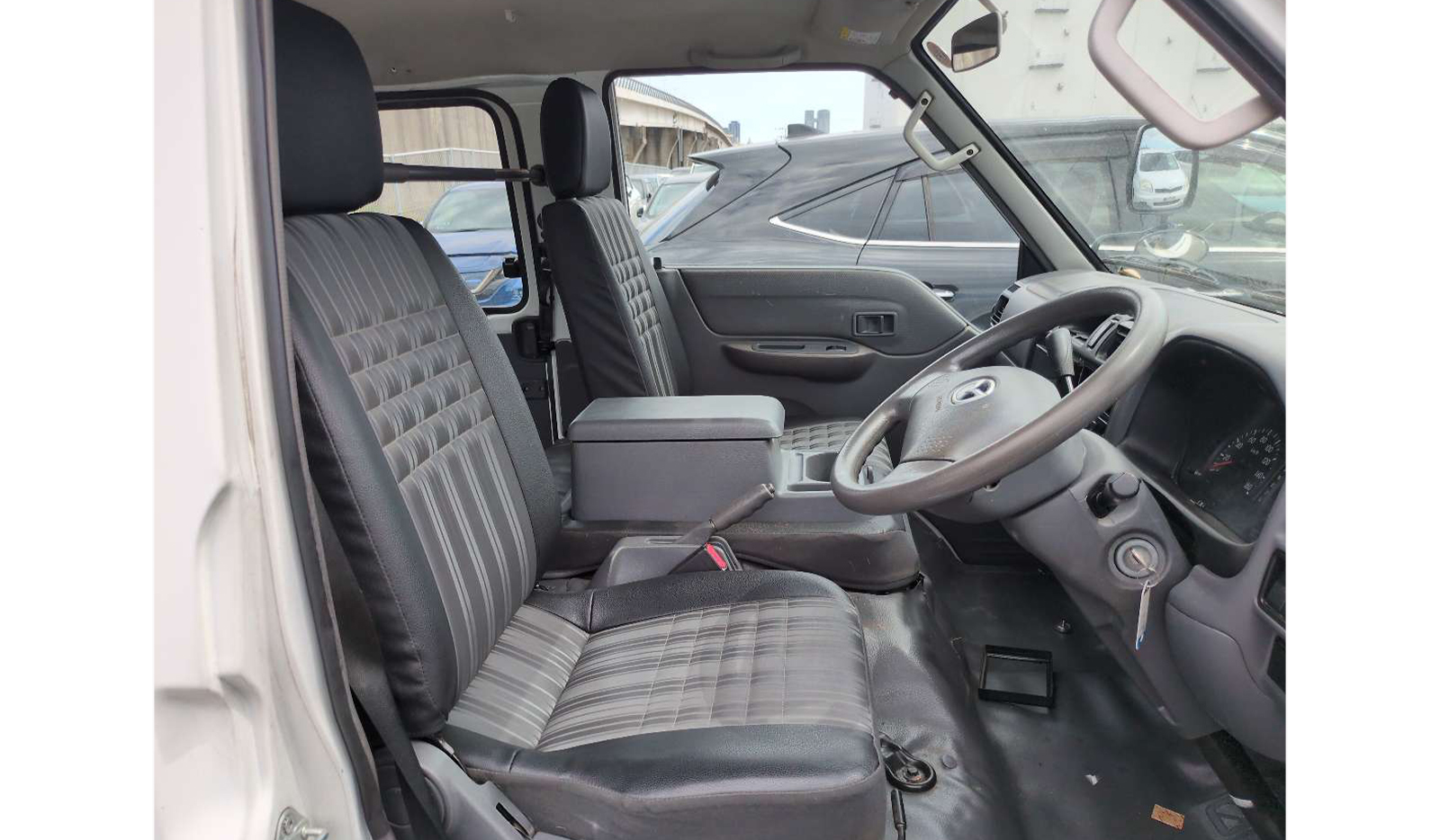 2019 Mazda Bongo Van image-5