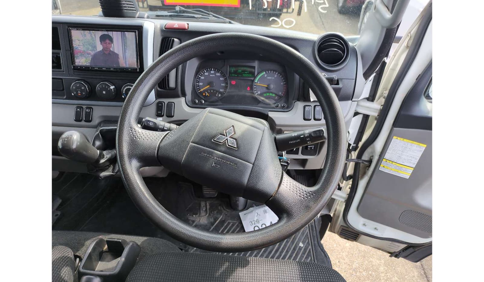 2019 Mitsubishi Canter image-5