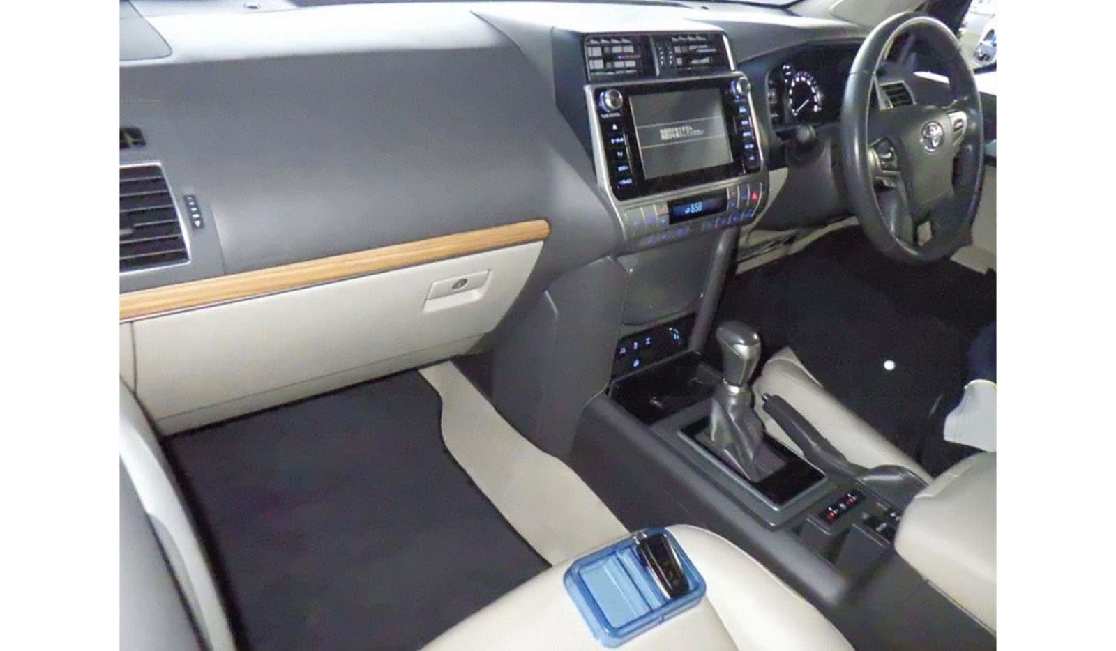 2019 Toyota Land Cruiser Prado TX-L PKG image-5