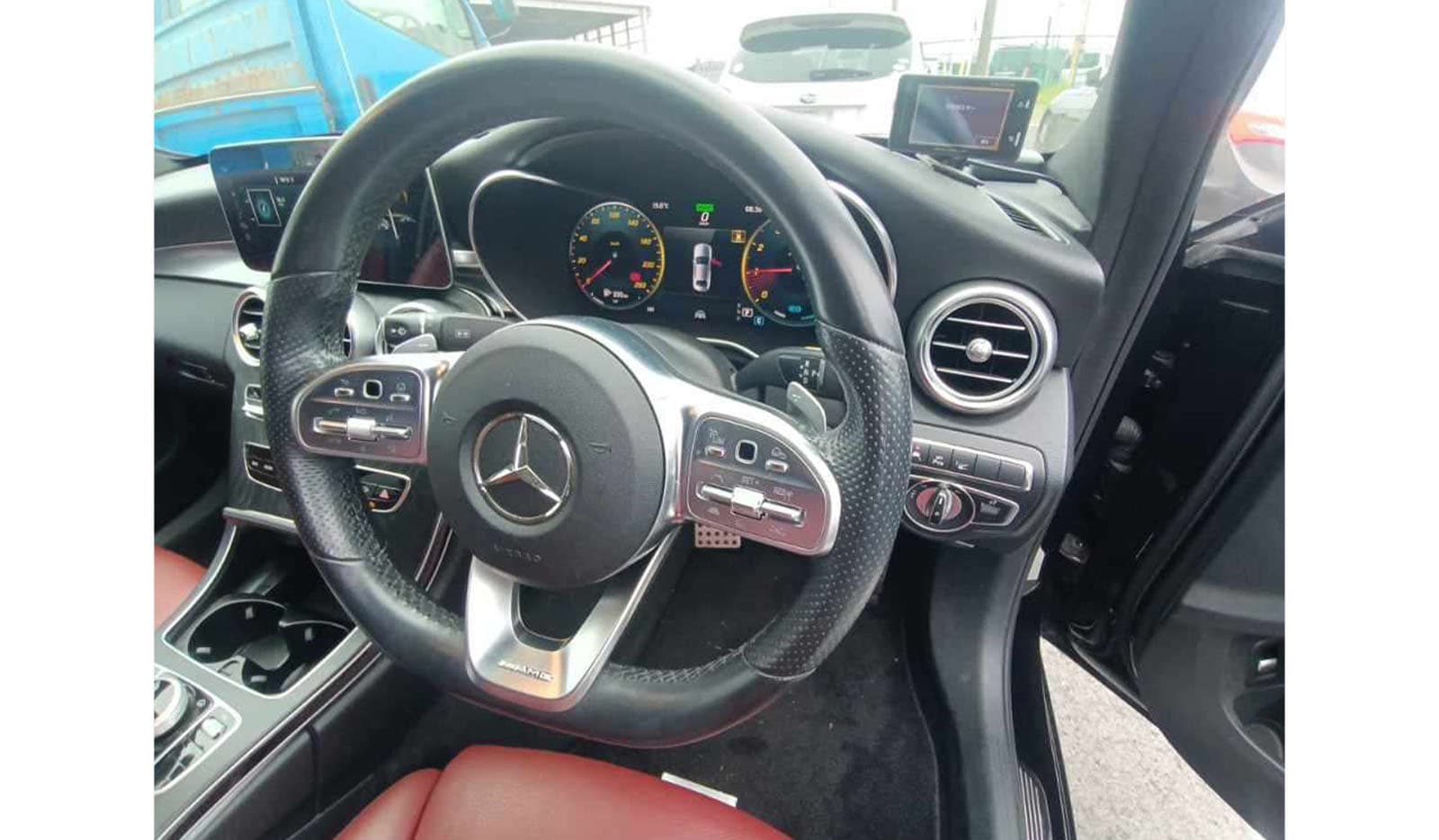 2019 Mercedes-Benz C-Class AVANTGARDE AMG LINE C200 image-5