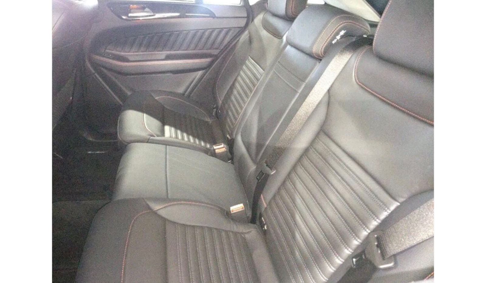 2019 Mercedes-Benz GLE-Class 4MATIC SPORTS GLE350D image-6